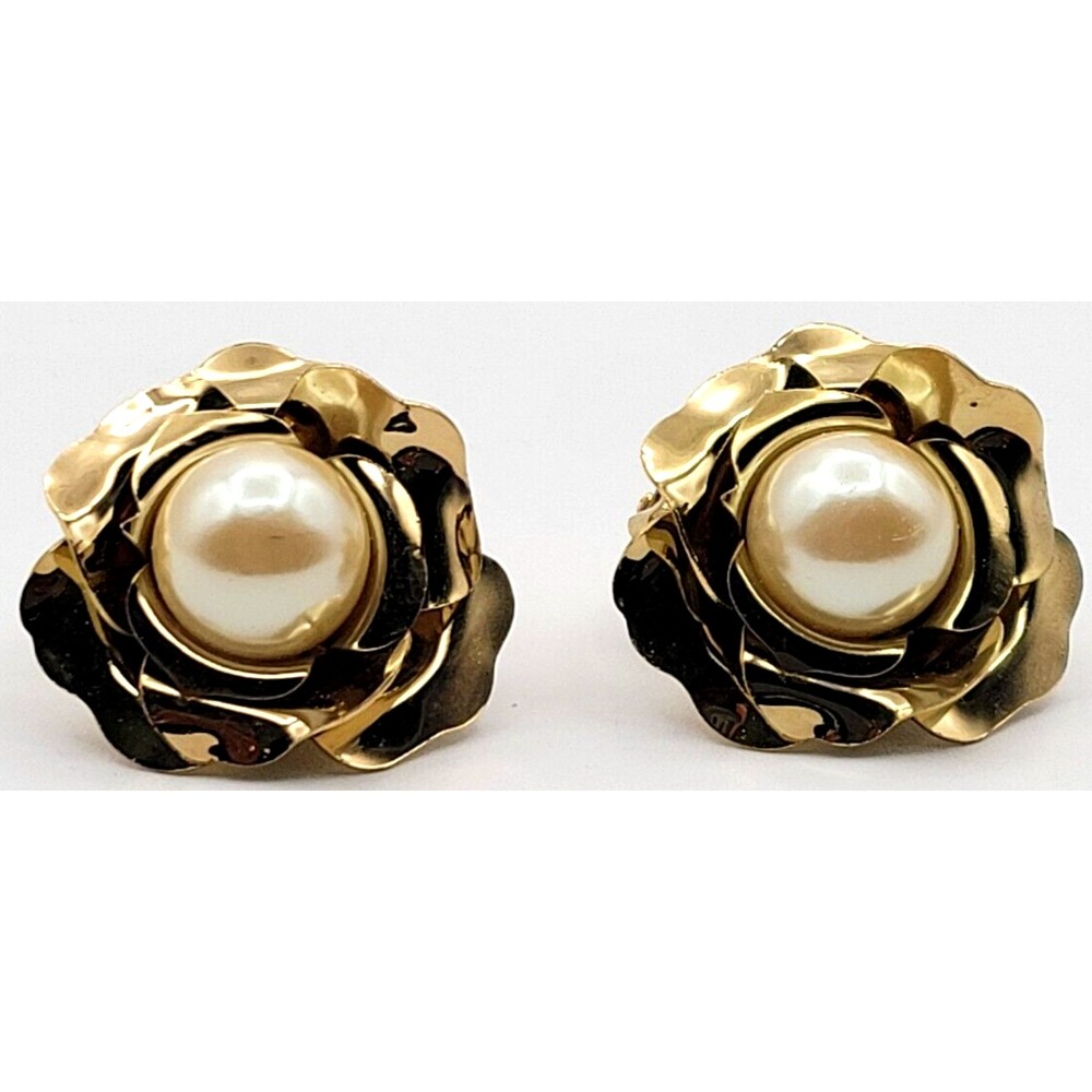 JOAN RIVERS BLOOMING FLOWER 3D PEARL CENTER CLIP‎ ON EARRINGS GOLD TONE SIGNED